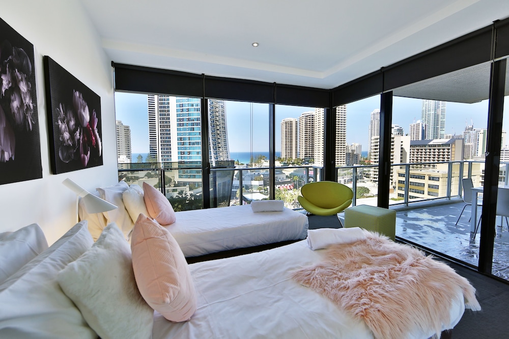 Apartment, 2 Bedrooms, 2 Bathrooms, Ocean View photo 2