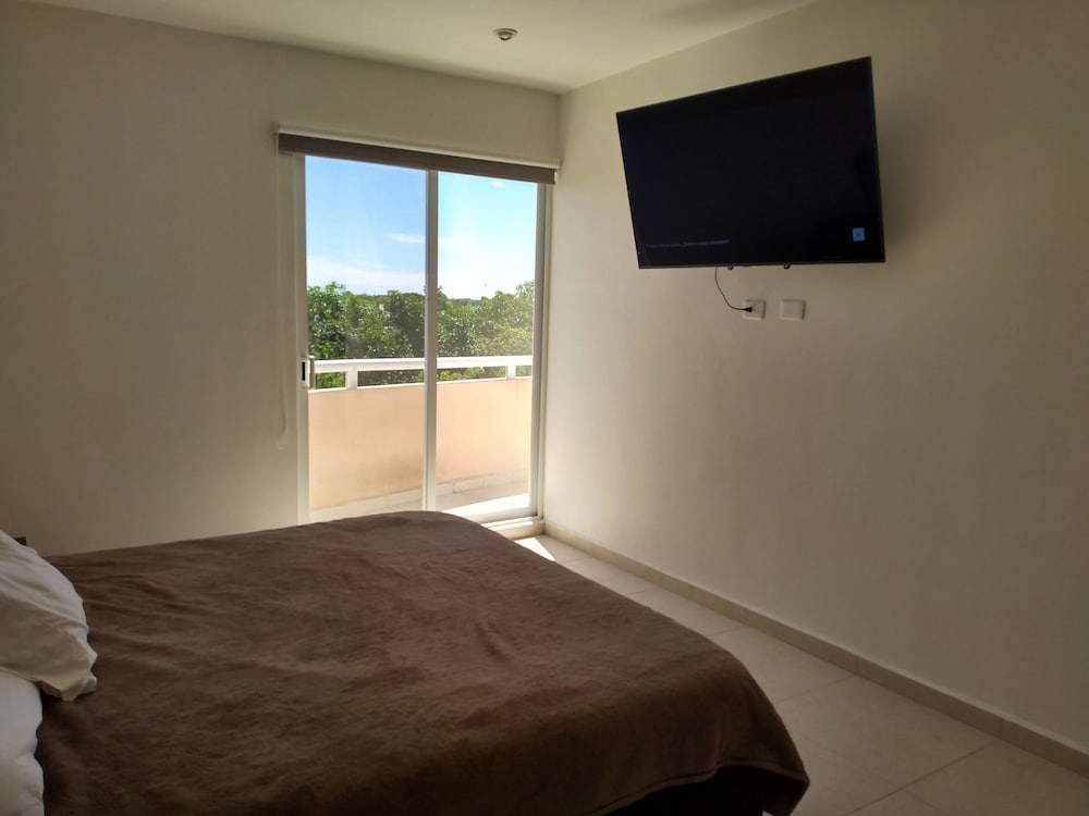 Deluxe Condo photo 1