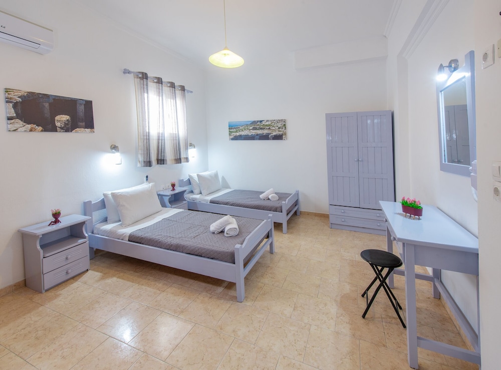 Basic Twin Room