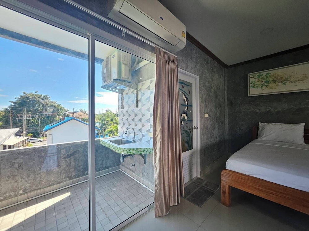 Standard Triple Room - Photo 2