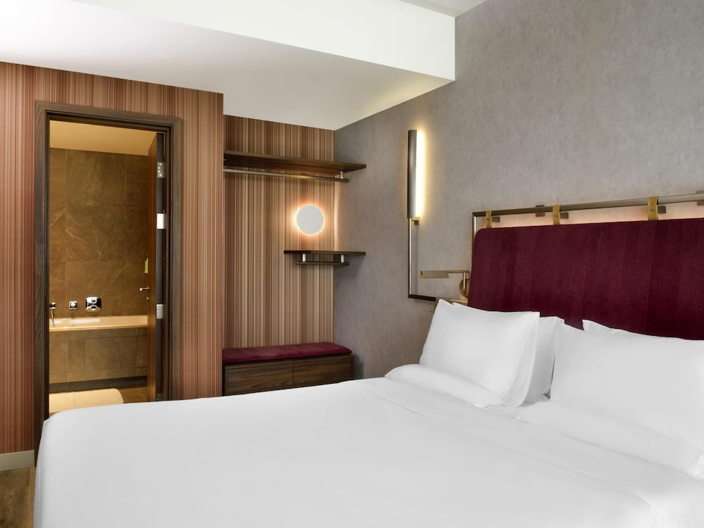 Suite, 1 Double Bed, River View - Photo 2
