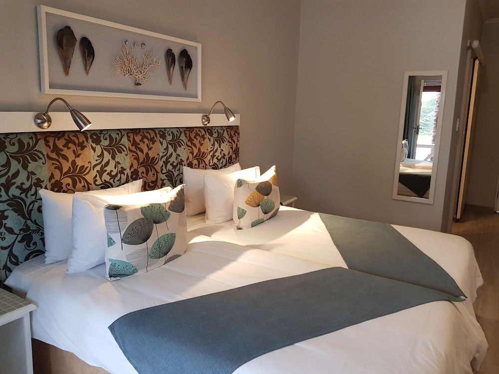 Twin Room (Block A) - Photo 3