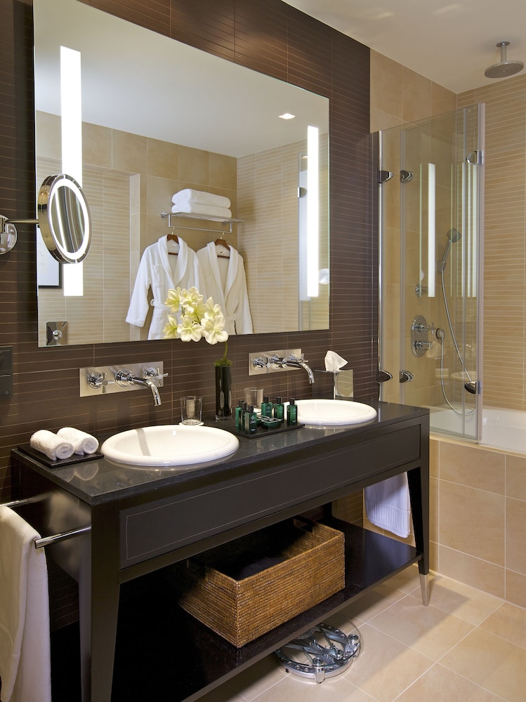 Presidential Apartment photo 2