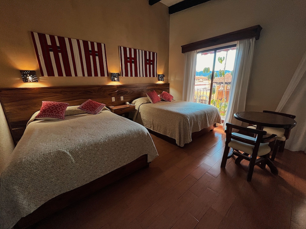 Standard Room, 2 Double Beds - Photo 3