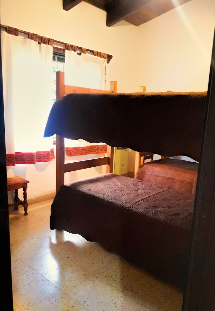 Standard Quadruple Room, Mixed Dorm, Shared Bathroom, Garden View photo 2