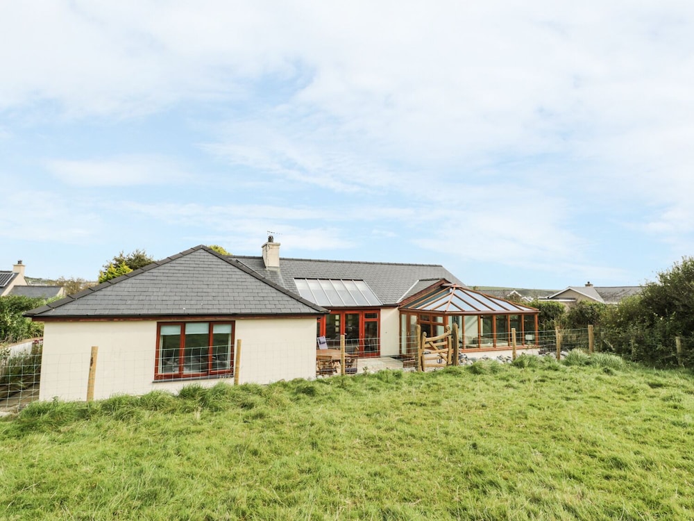 Cottage photo 1