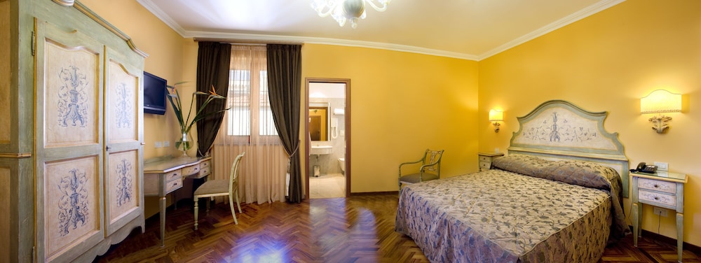 Classic Double Room photo 1