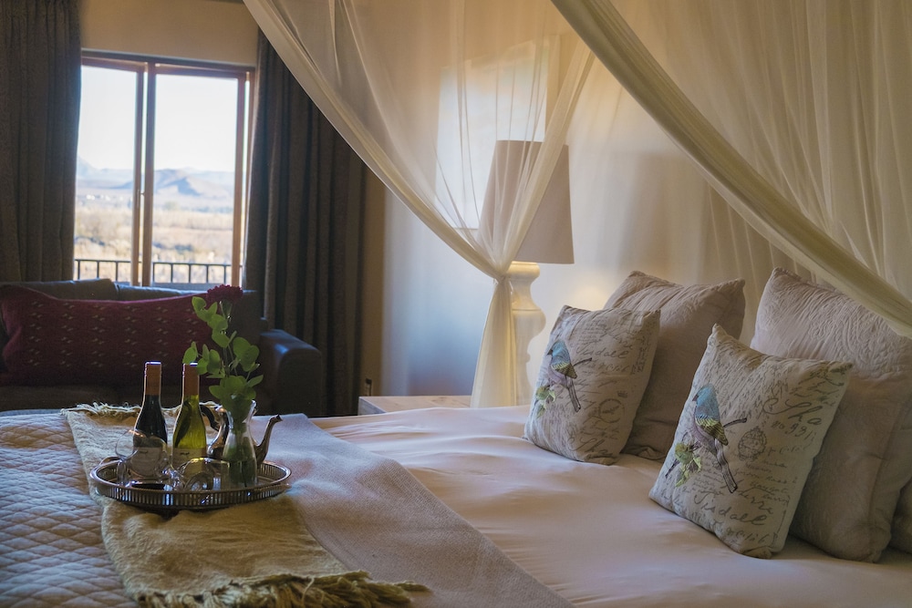 Honeymoon Suite (Superior) photo 3