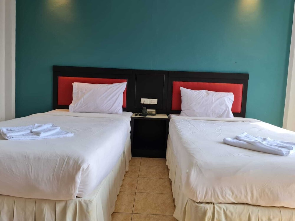 Standard Double or Twin Room - Photo 2