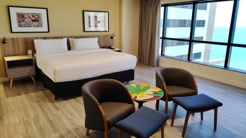 Premium Room, 1 King Bed, Ocean View (Panoramic) - Photo 1