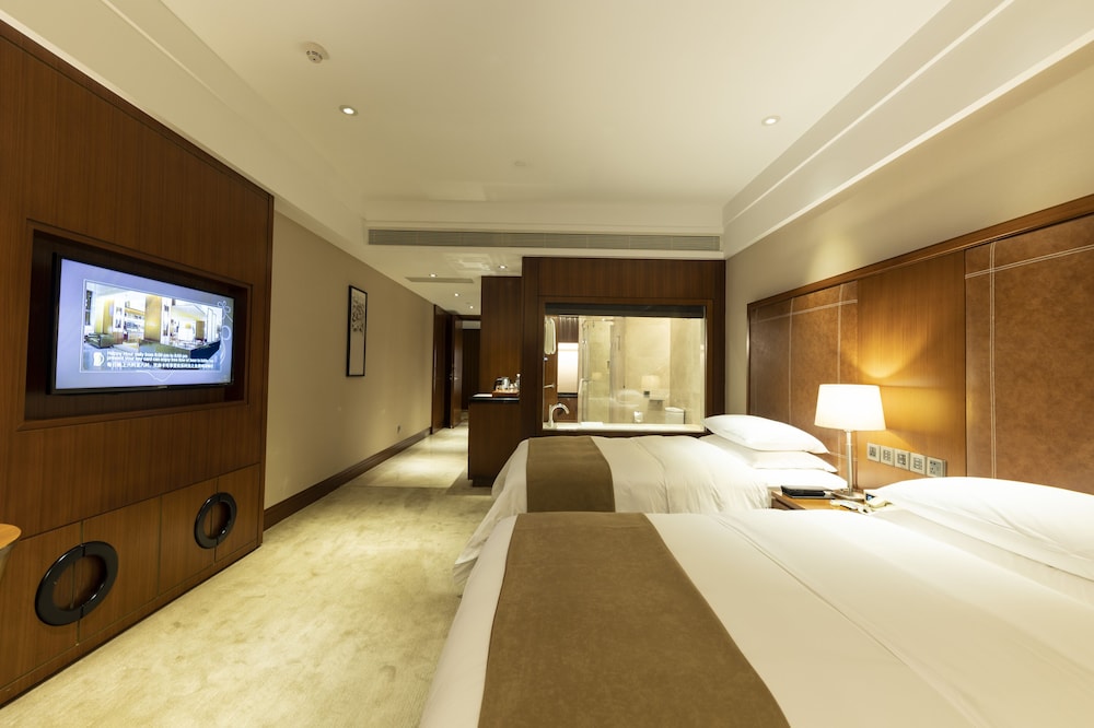 Superior Room, 2 Twin Beds thumbnail 5