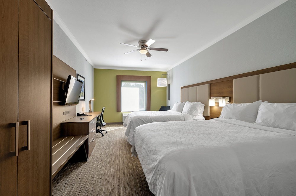 Standard Room, 2 Double Beds, Accessible Bathtub (Mobility) - Photo 1