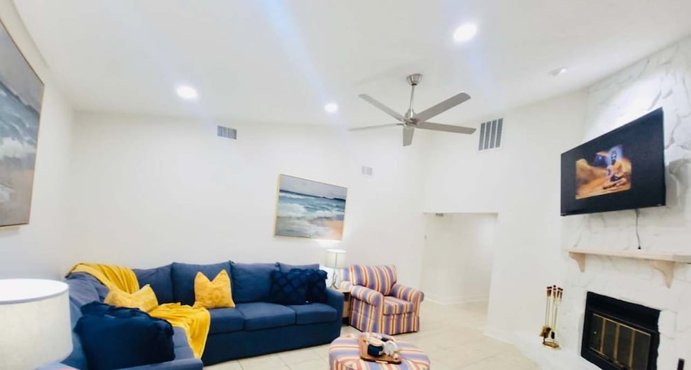 Stilfull 4BD Jacuzzi - 4 Min Til Strand Panama City, Bilde 17