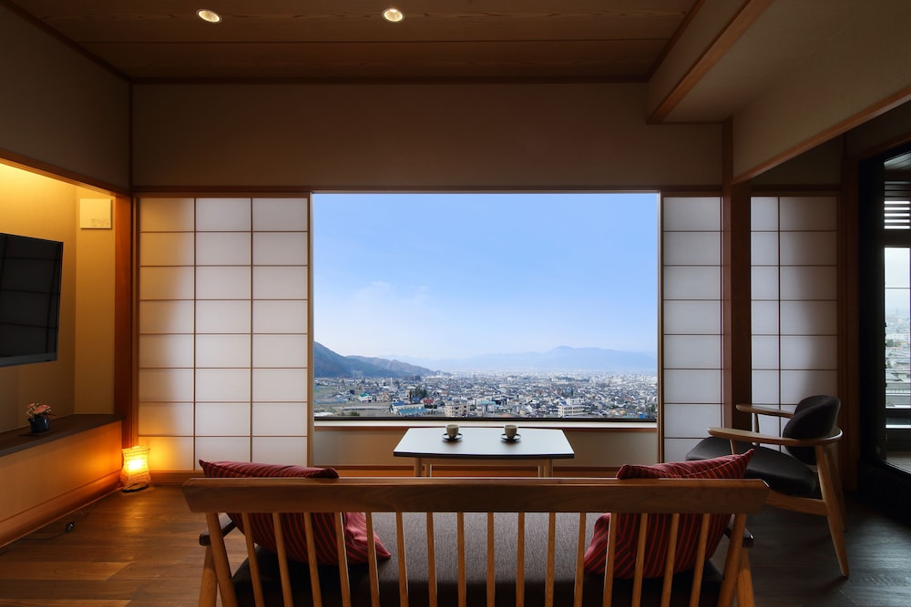 Japanese Western Room with living room and Open Air Bath (70sqm) photo 3