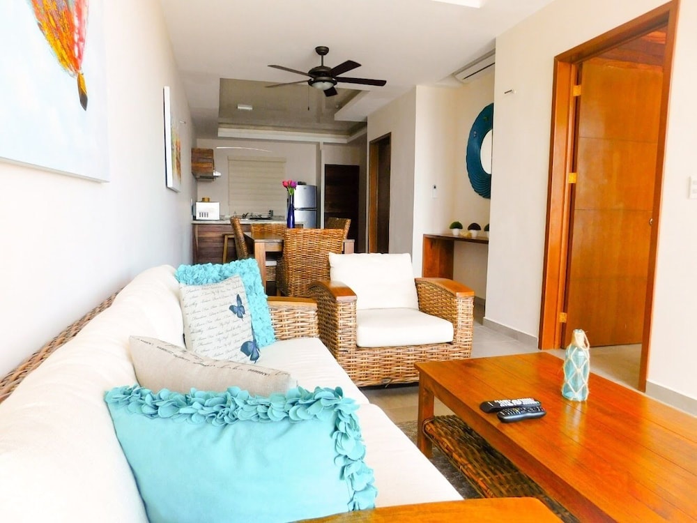 Deluxe Apartment, 2 Bedrooms, Beach View, Beachfront photo 1