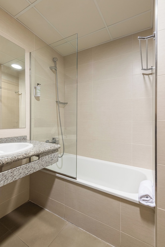 Standard Room, Balcony - Photo 2