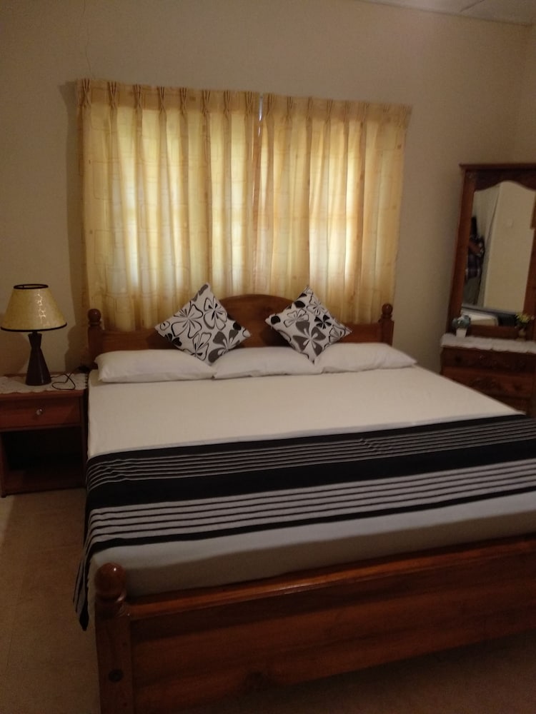 Villa photo 1