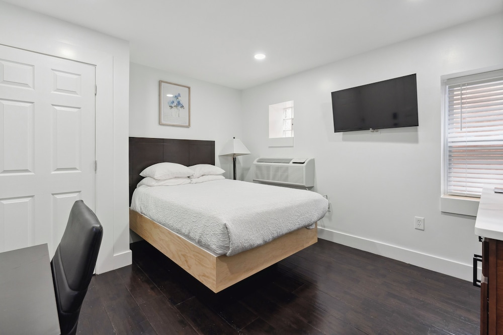 Classic Studio, 1 Double Bed, Non Smoking, Private Bathroom