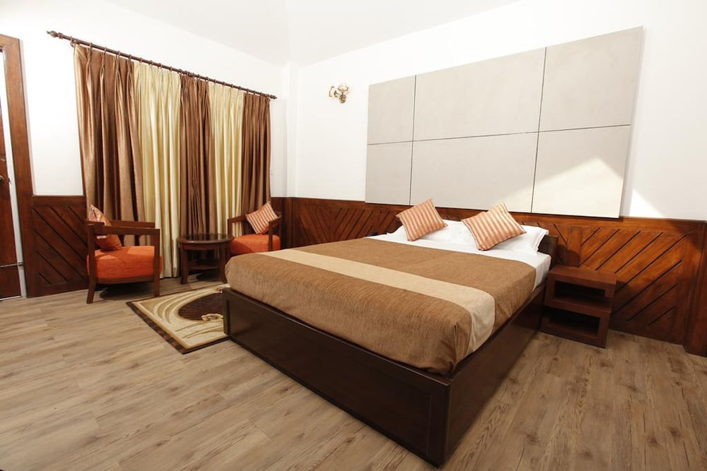Deluxe Double or Twin Room, 1 Double or 2 Twin Beds photo 3