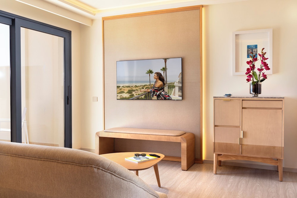 Triple Room, Balcony