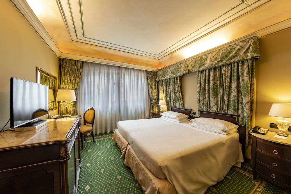Classic Double or Twin Room, Non Smoking