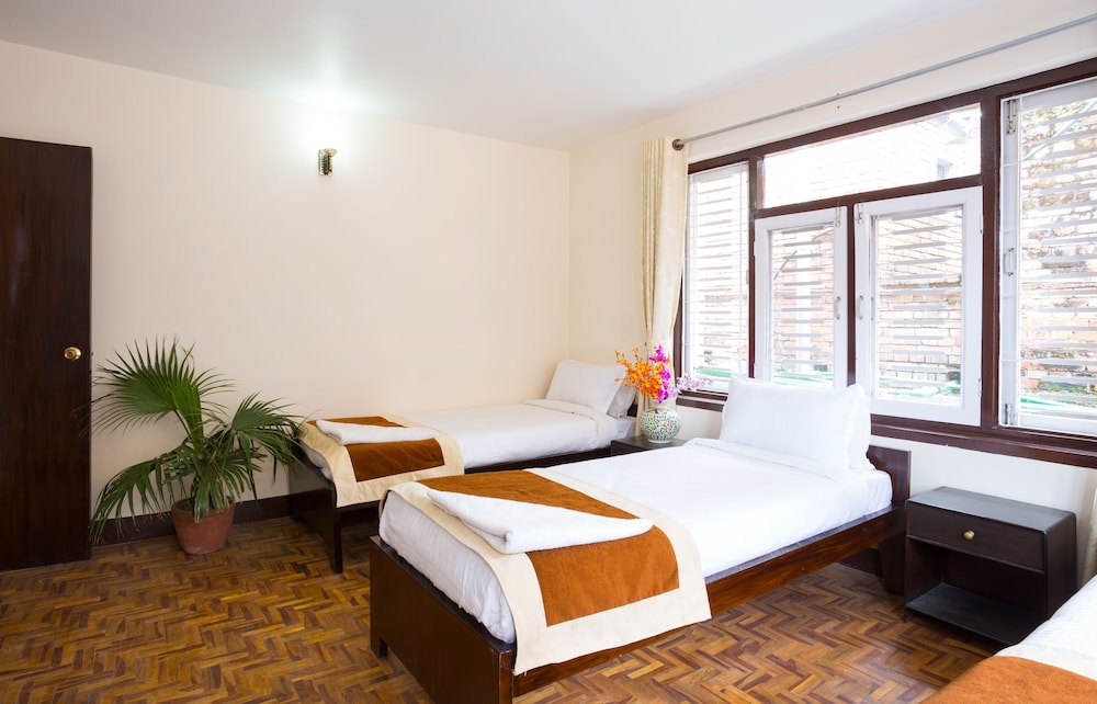 Standard Triple Room, 3 Twin Beds photo 1