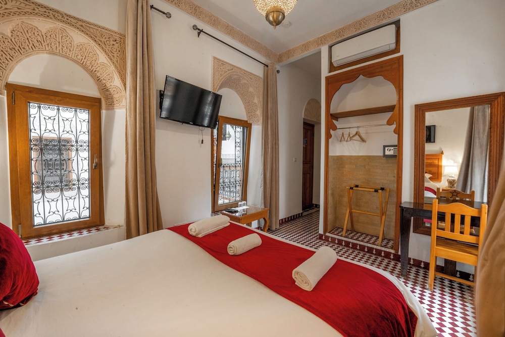 Standard Double or Twin Room photo 1