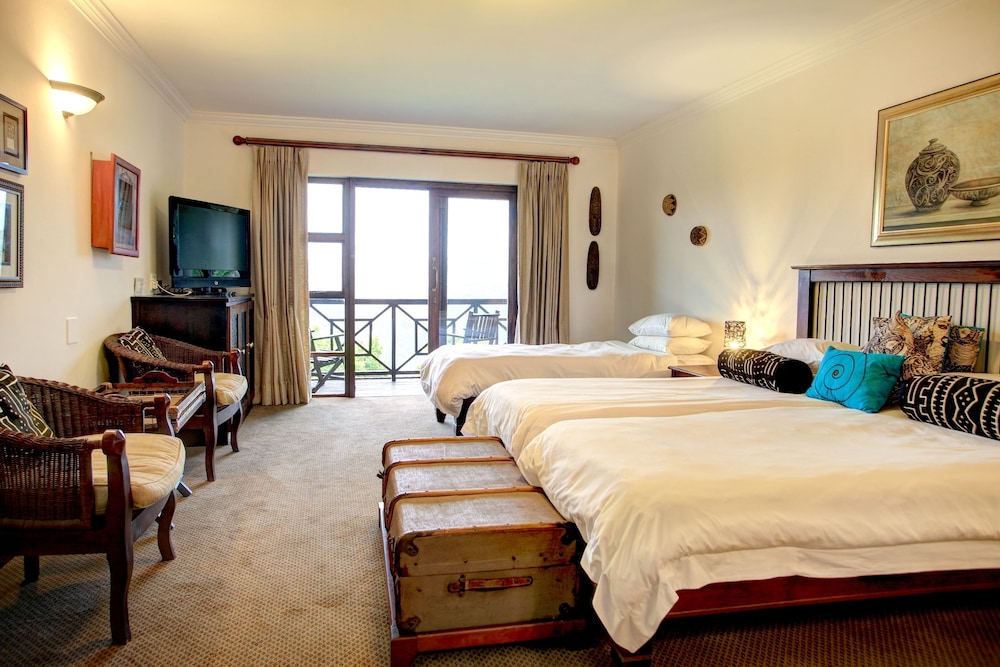 Deluxe Room - Photo 17