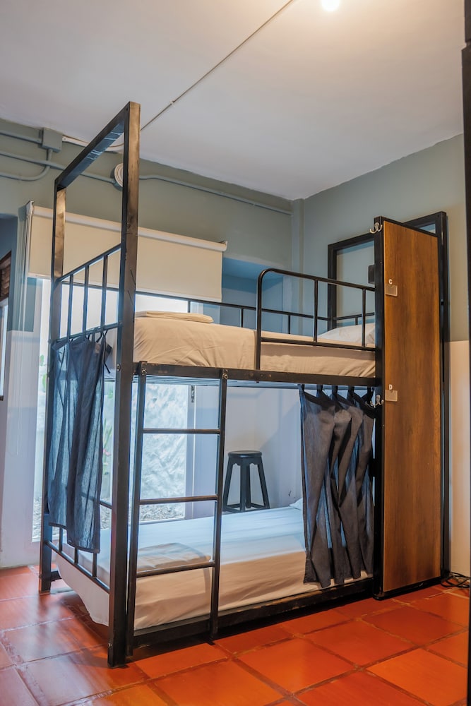 Bed in 4-Bed Small Dormitory photo 1