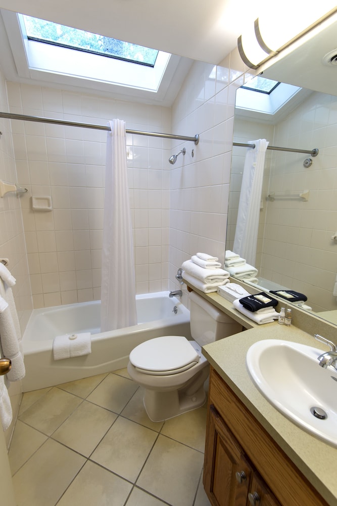 Cottage, 2 Bedrooms (4 Double Beds) photo 2