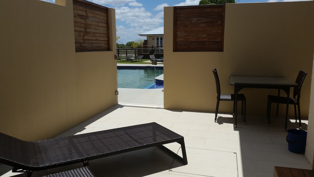 Luxury Apartment, 2 Bedrooms, Pool Access (Minimum Age 18