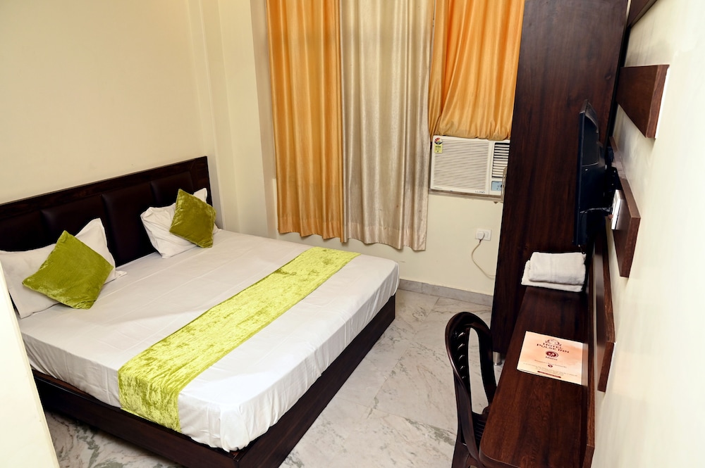 Deluxe Double Room A/C - Photo 14