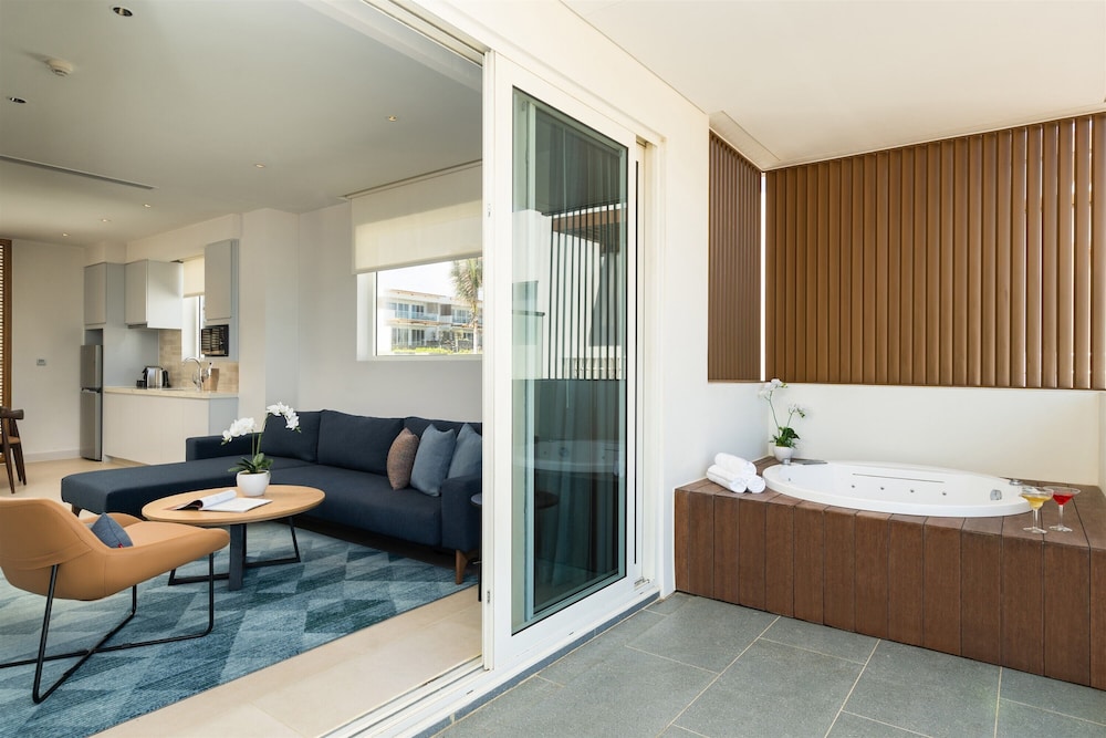 2 Bedroom Villa, with Terrace, Beach Front - King Beds - Photo 7