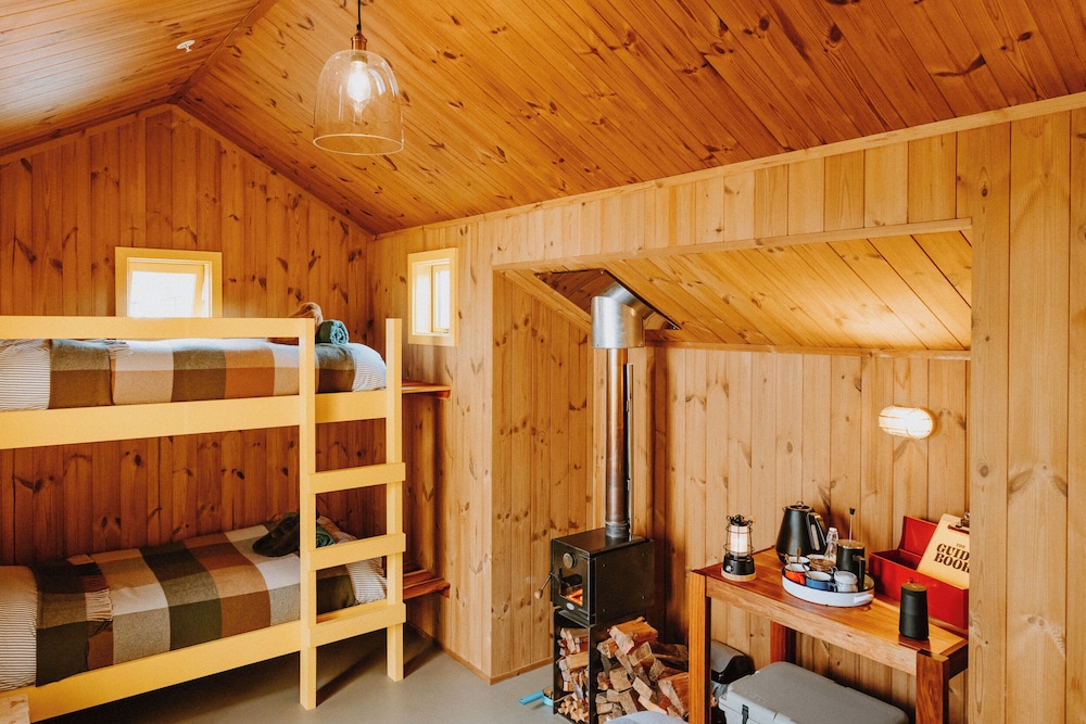 Cabin photo 2