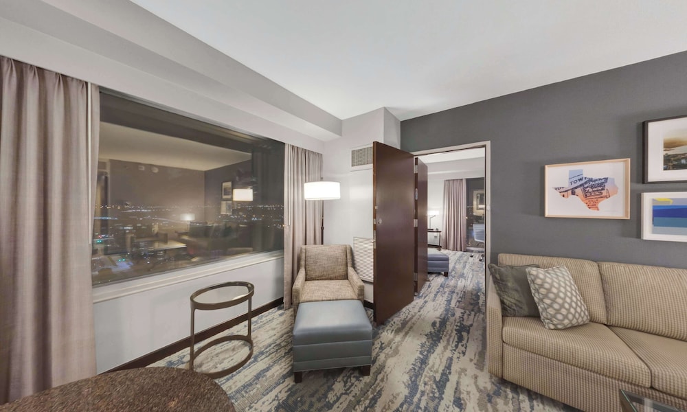 Standard Suite, 1 Bedroom photo 3