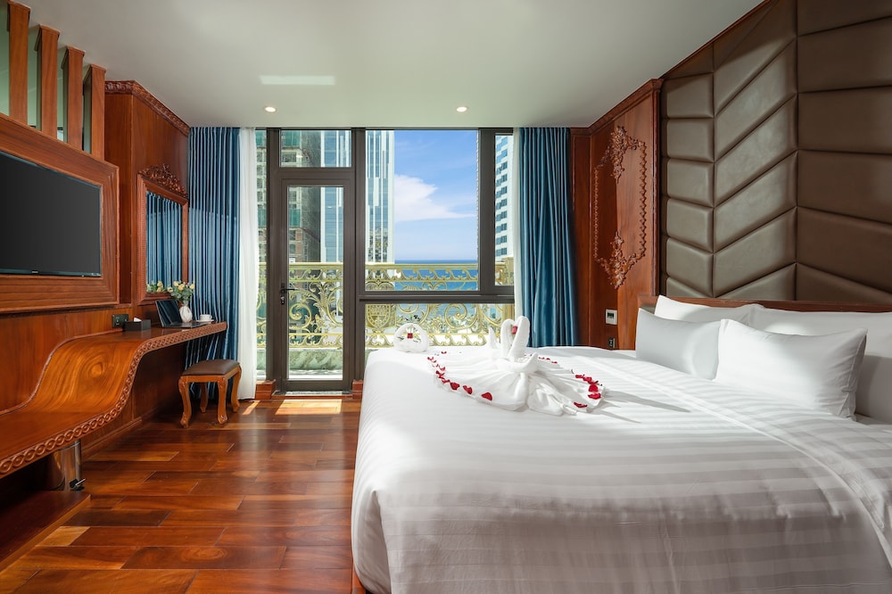 Executive Suite photo 2