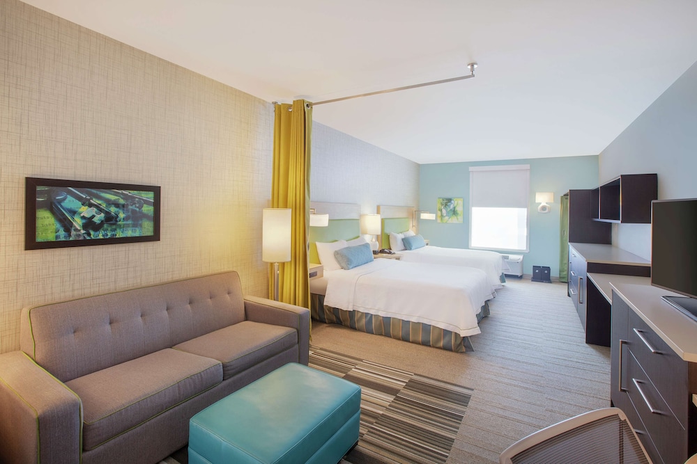 Premium Studio, 2 Queen Beds, Accessible, Bathtub photo 2