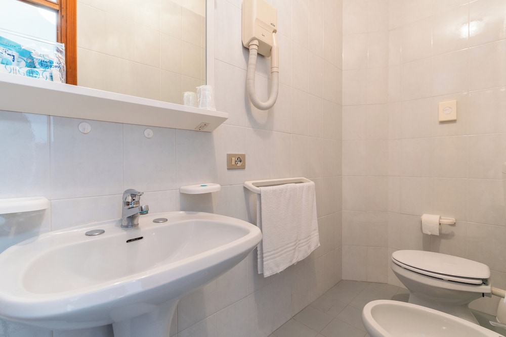 Double Room - Photo 3
