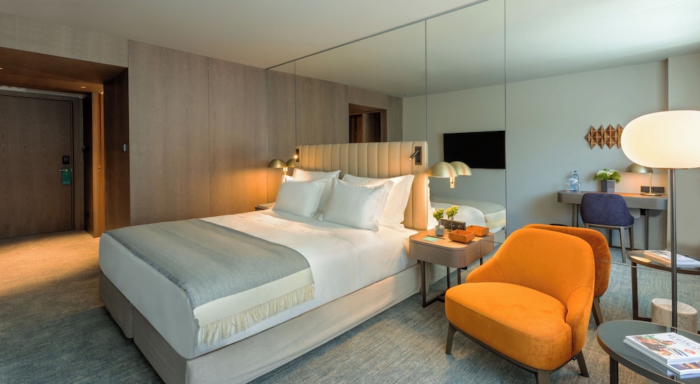 Superior Room, Courtyard View