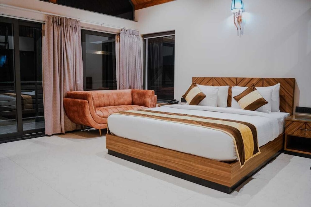 Premium Room - Photo 4