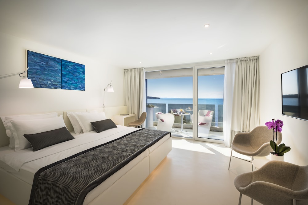 Deluxe Double Room, Terrace, Sea View photo 1