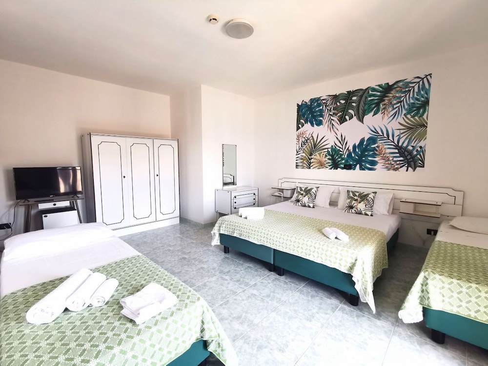 Panoramic Quadruple Room