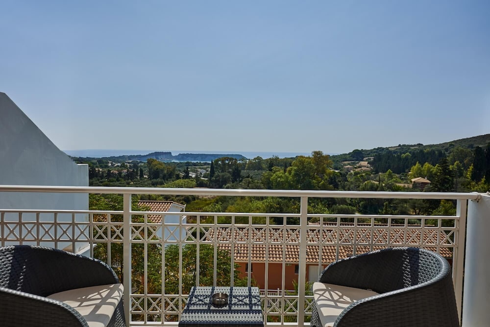 Signature Room, 1 King Bed, City View