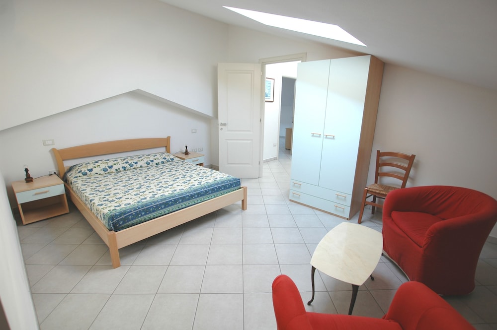 Apartment, 3 Bedrooms photo 3