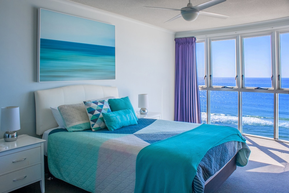 Apartment, 3 Bedrooms, Kitchen (1 Night, Ocean Views) photo 3