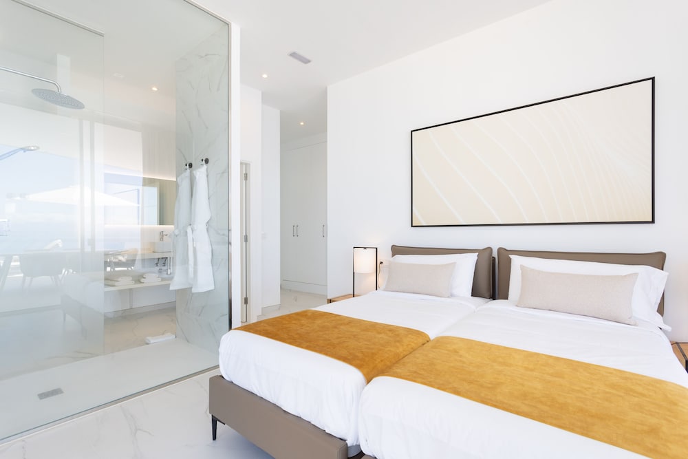 Suite, 2 Bedrooms, Private Pool (A3.1)
