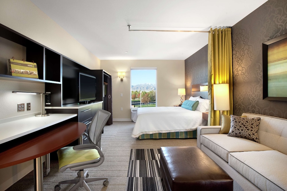 Studio Suite, 1 Queen Bed with Sofa bed photo 2