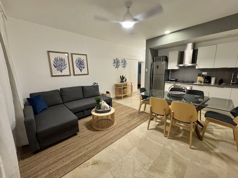 Family Apartment photo 2