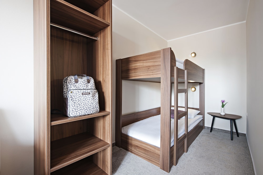 Suite - Photo 4