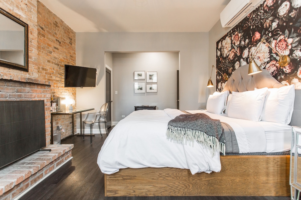 Room, 1 King Bed (Wolcott)